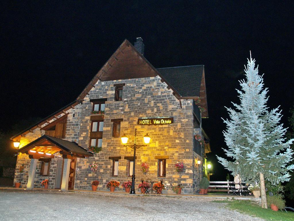 Hotel Vina Olivan Sarvisé Exteriör bild